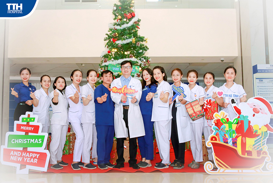 RỘN RÀNG KHÔNG KHÍ NOEL TẠI TTH HÀ TĨNH